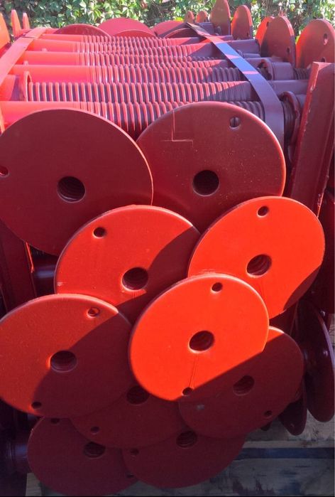 Винтови пети за скеле