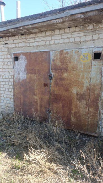 продам гаражи в кооперативе луч