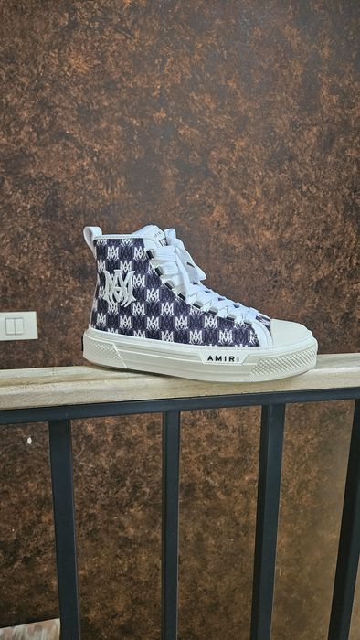 Amiri court high