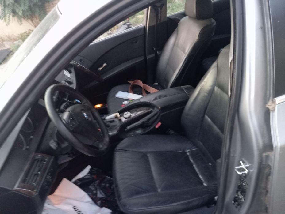 Продавам BMW E60 530D 218 На части