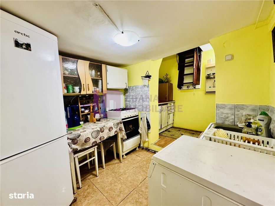 Casa individuala de vanzare in Nucet | Rosia | teren 747 mp | livada,