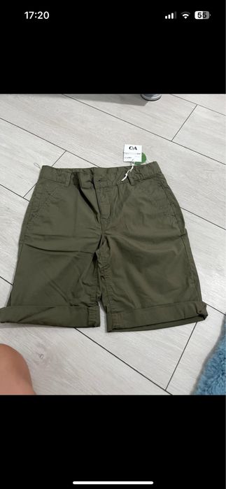 Pantaloni C&A noi cu eticheta