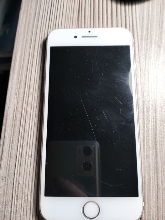 Продам/обменяю айфон 7