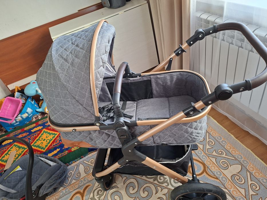 Коляска 3 в 1. Коляска + автокресло