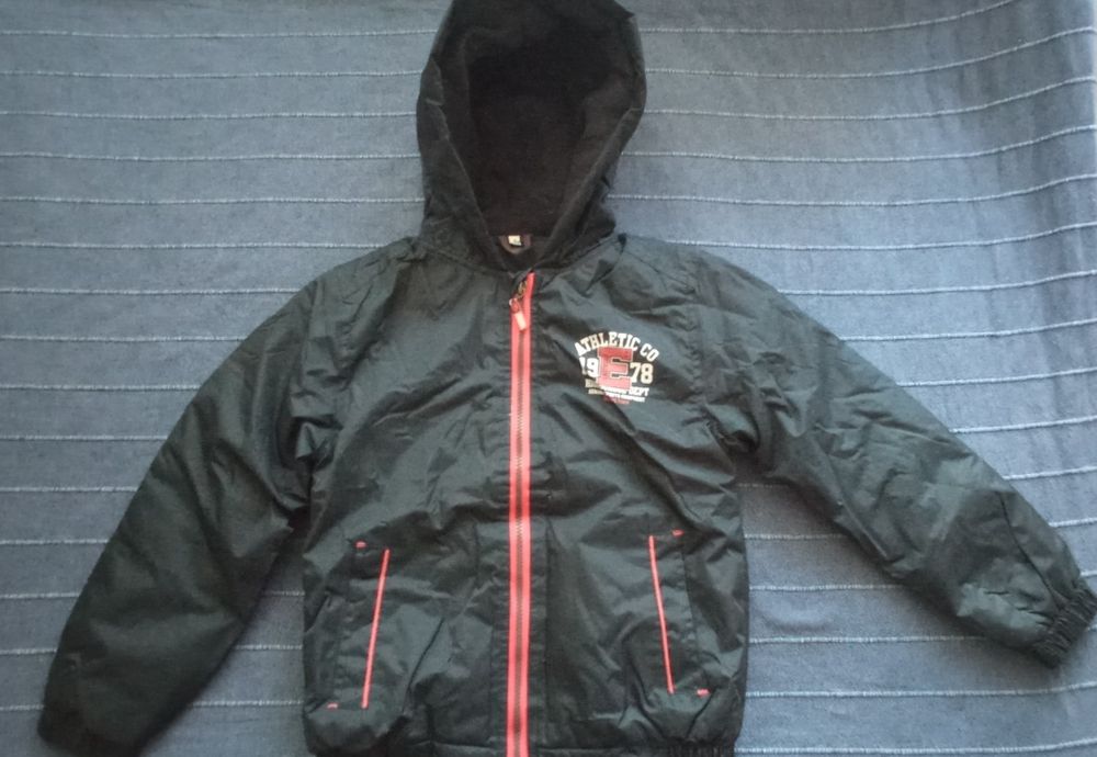 Geaca băiat 8 ani, impermeabila