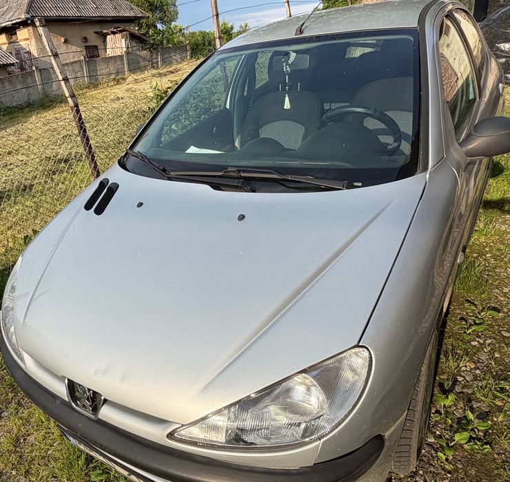 Vând Peugeot 206