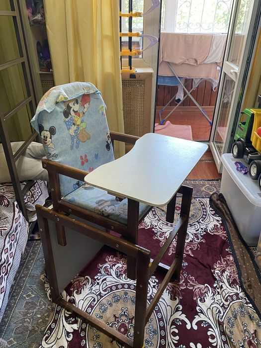 Продам детский стульчик трансформер 2 в 1