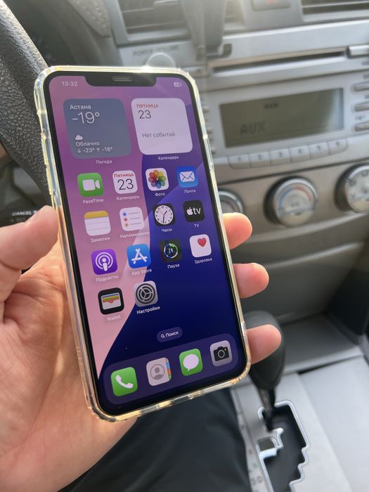Айфон 11 про мах в отличном состоянии