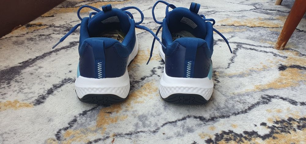 Adidași bărbați UNDER ARMOUR