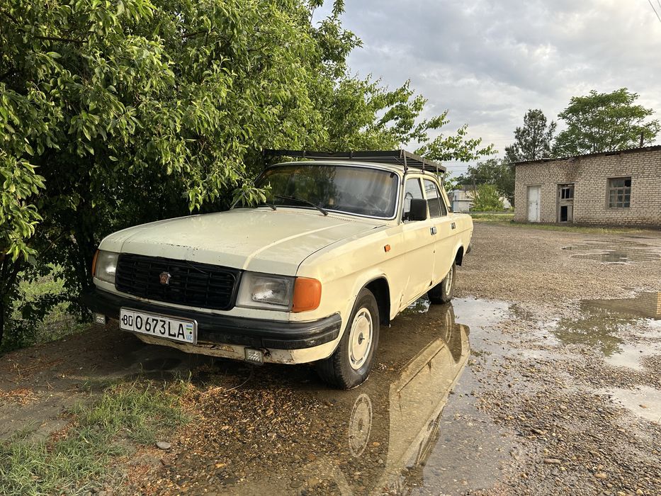 Волга 31029 сотилади