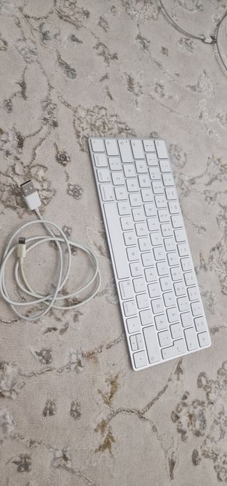 Apple keyboard 2 model A1644