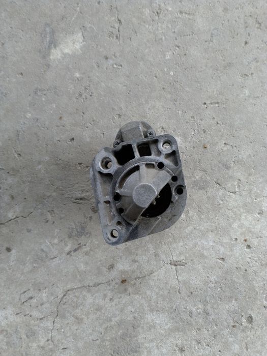 Vînd electromotor Logan 14 16 benzina 8 valve