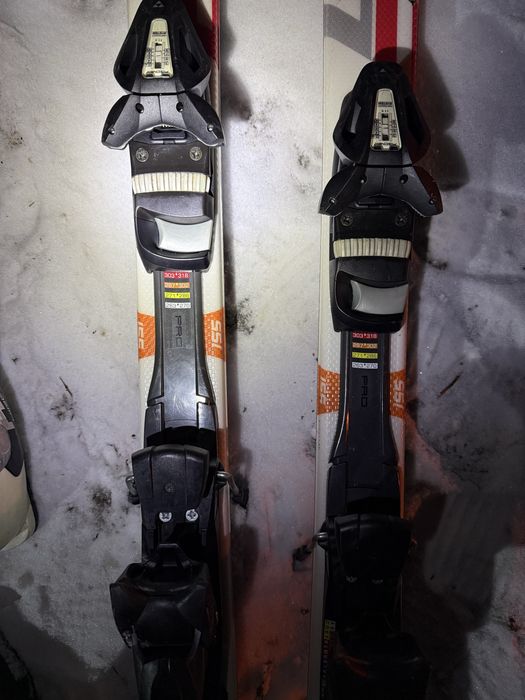 Лыжи с ботинками в комплекте