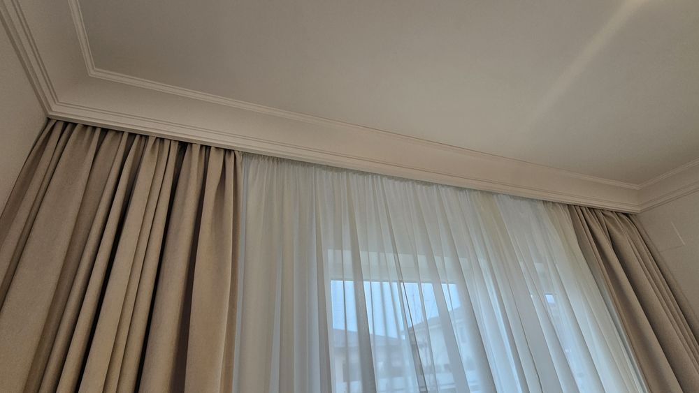 Montaj profile decorative, ancadramente, cornisa, plinta parchet