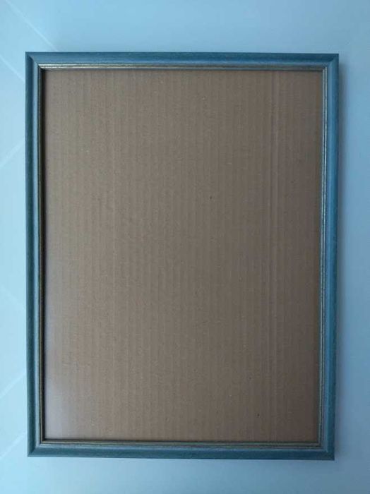 Две дървени рамки с размери 30/40 и 20/29