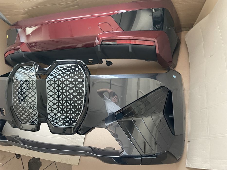 Bara fata  BMW iX I20 M-paket bara spate