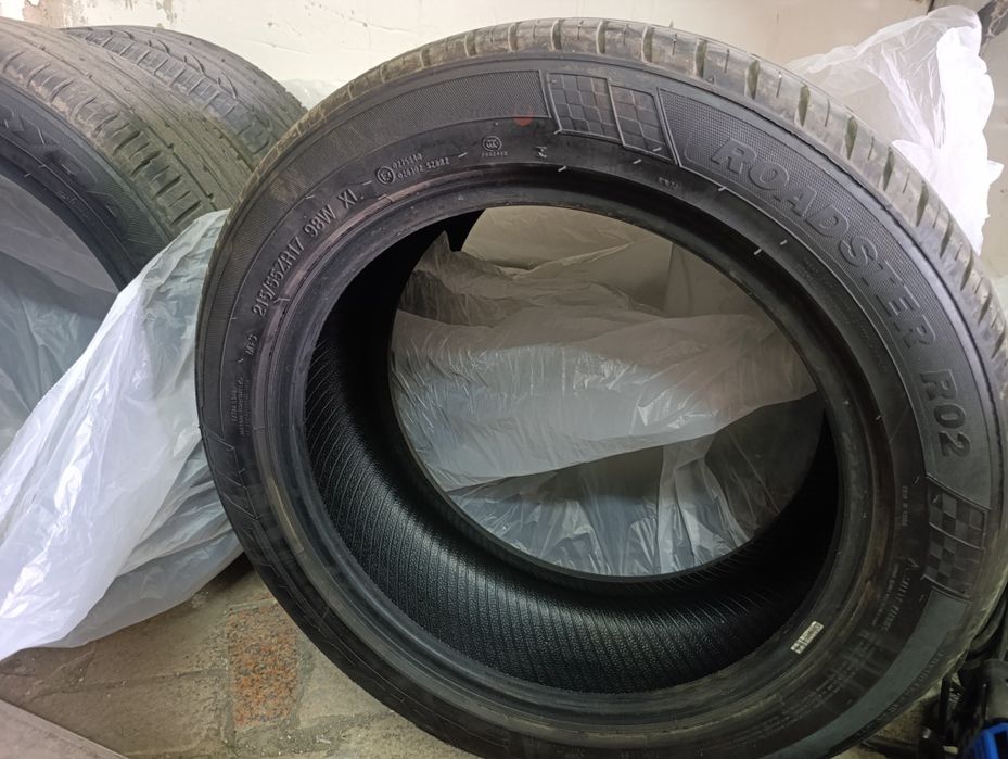 Продам резину на Камри