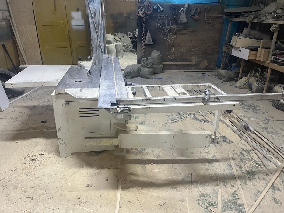 Форматно раскроечный станок по дереву