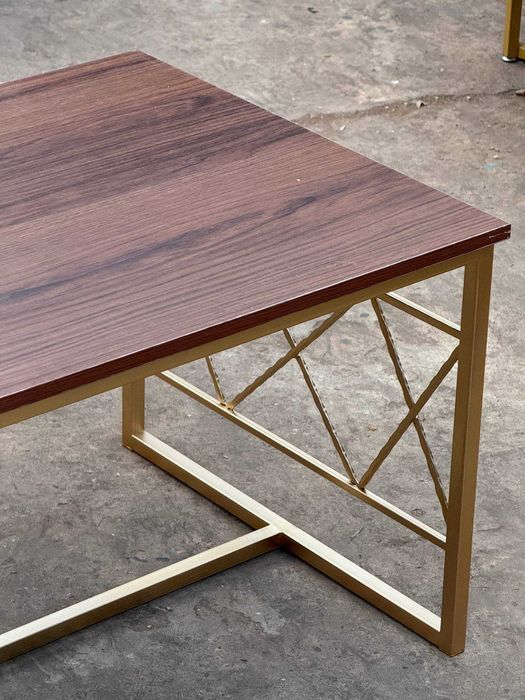 Журналний стол сифатли, стиле лофт