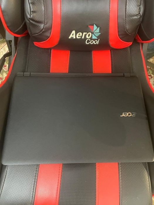 Продам офисный ноутбук acer