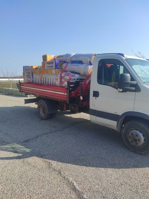 Транспортни услуги.Тристранен самосвал с кран