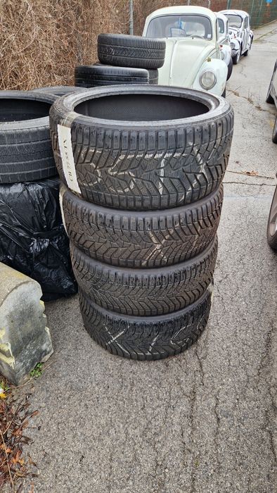 Продавам гуми автомобилно