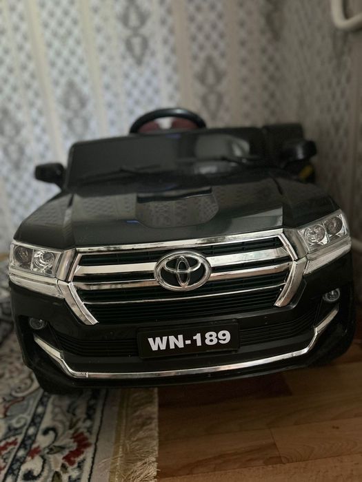 Продам детскую электромашинку