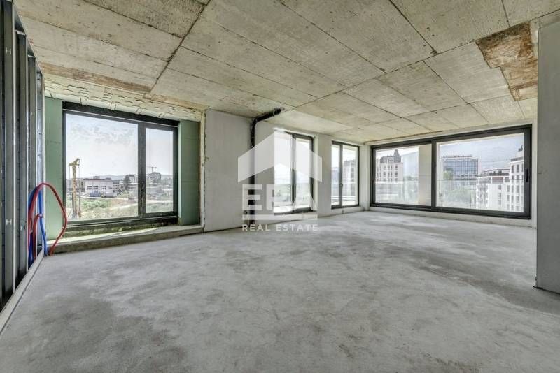 Южен апартамент с 4 спални в непосредствена близост до Ловен парк