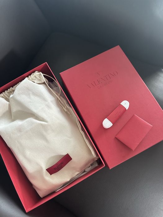 Кецове Valentino Garavani