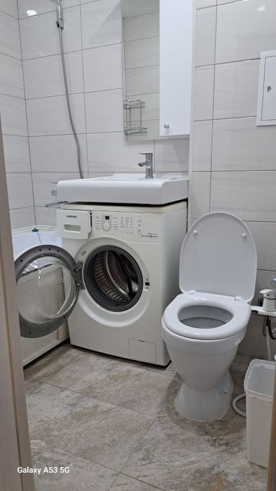 Продам 1 ком кв .