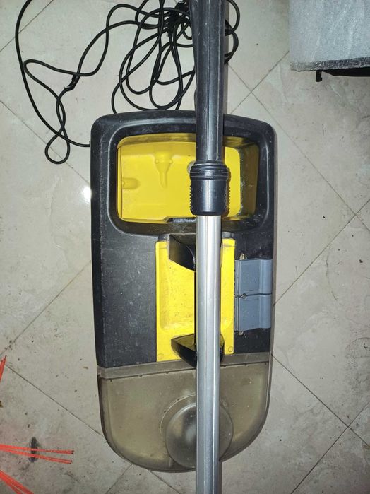 Професионална машина за пране Karcher Puzzi