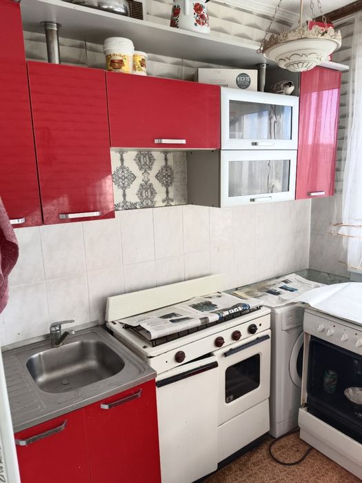 Продам 1 х комн . 6-41, 4 этаж.