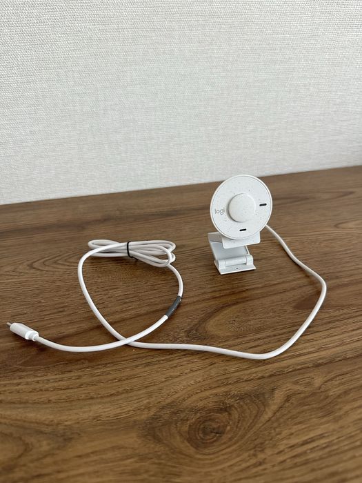 Продам веб-камеру Logitech