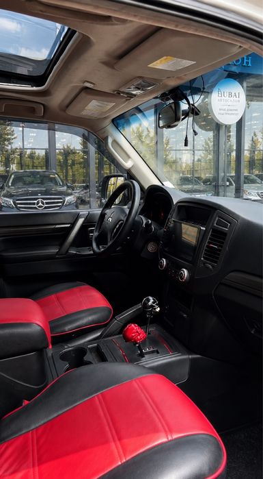 Mitsubishi Pajero Off road
