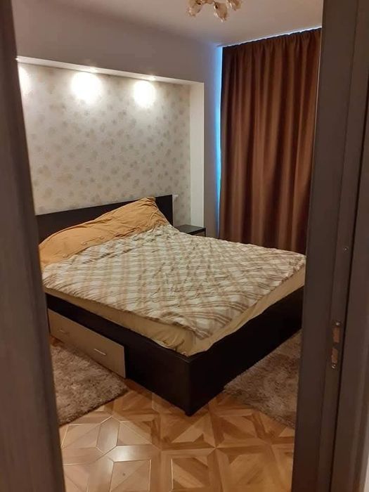 Proprietar vand apartament modern plus loc de parcare subteran
