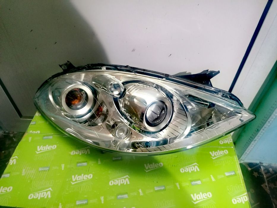 Фар Фарове за Мерцедес А-класа В169 / Mercedes A - Class W169 Xenon.