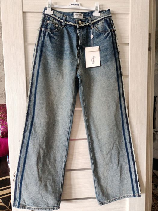 Продам новые джинсы