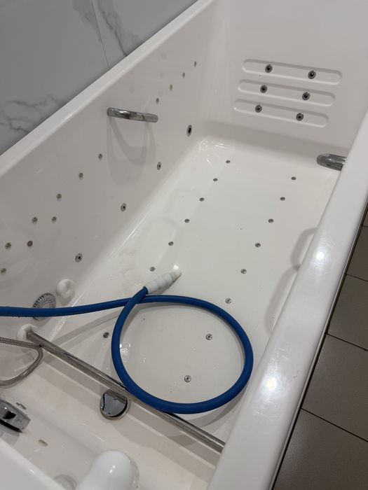 Подводный душ-массаж