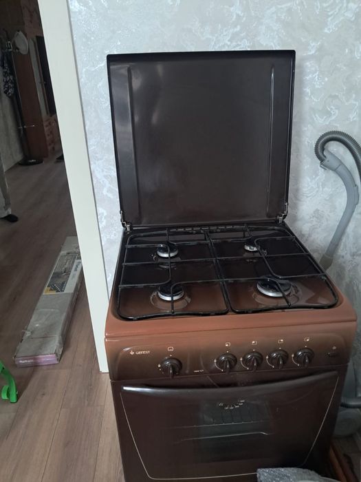 Продам Газовую плиту