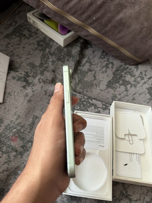 Iphone 15 (128 гб)