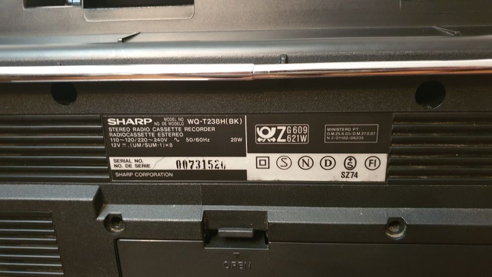 Radio casetofon Sharp WQ-T238