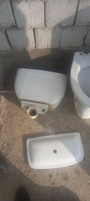 Продаётся унитаз