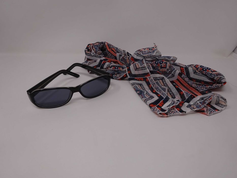 Слънчеви очила с шалче