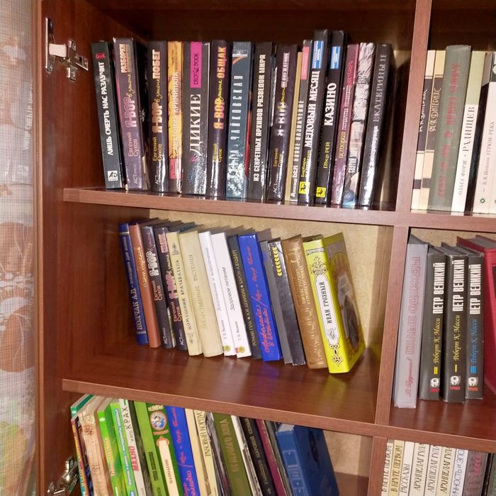 Отдаем книги бесплатно,есть самовывоз