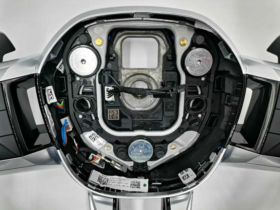 Като Нов M Sport волан BMW X1 U11 2 U06 Пера Boost M Power