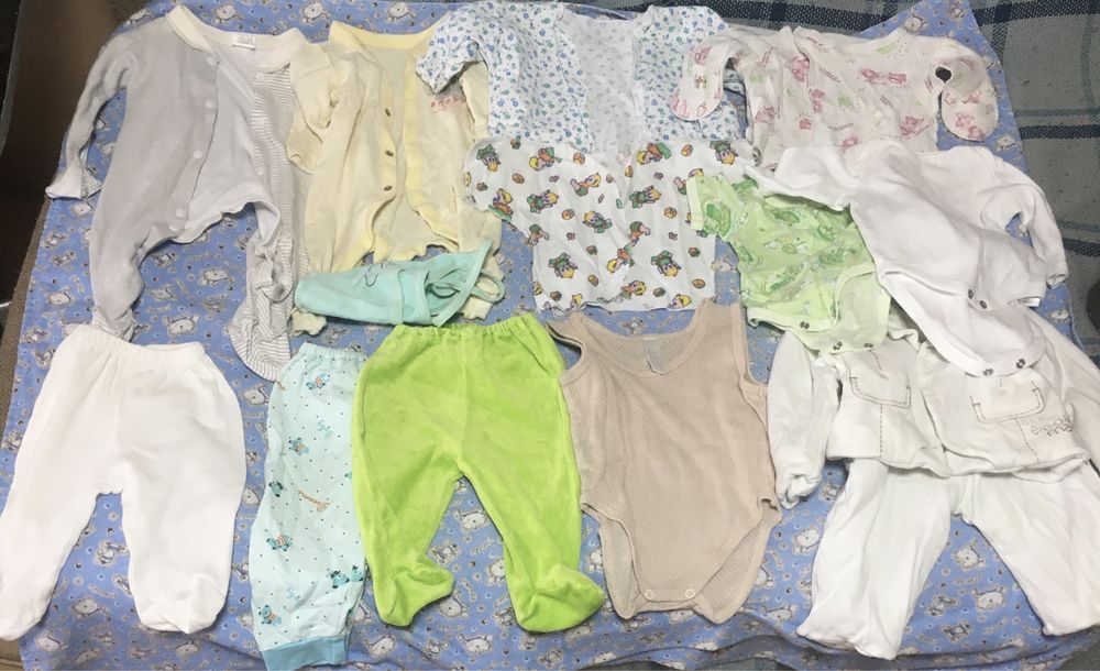 Продам детские вещи