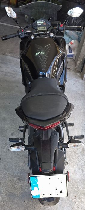 Kawasaki ex650 2012 година