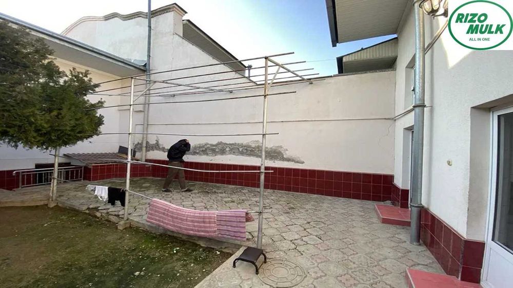 Учтепа тумани Изза мавзесида ховли сотилади. NR494/120