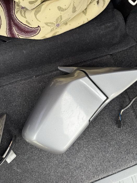 Боковые зеркала комплект на БМВ е34