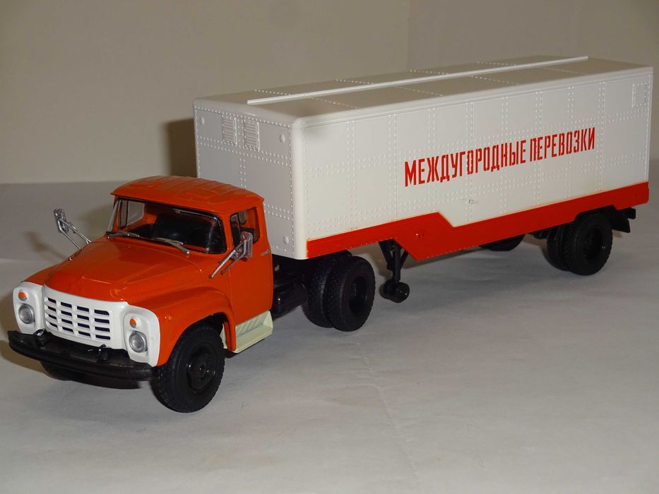 Масштабные модели 1/43 продам.